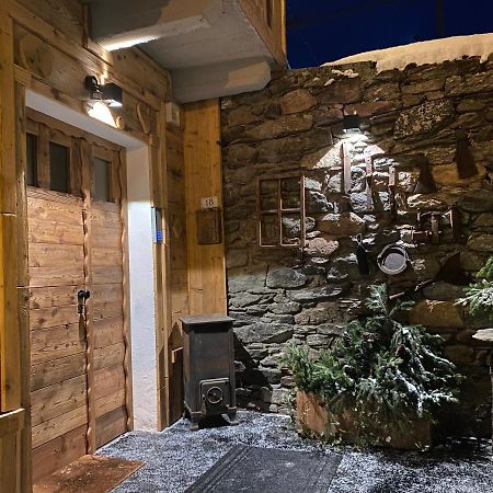 Maison Rongier Nel Centro Di Cogne Exteriör bild