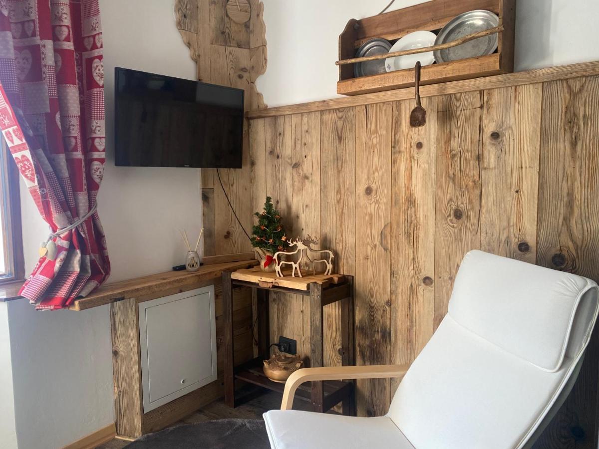 Maison Rongier Nel Centro Di Cogne Exteriör bild