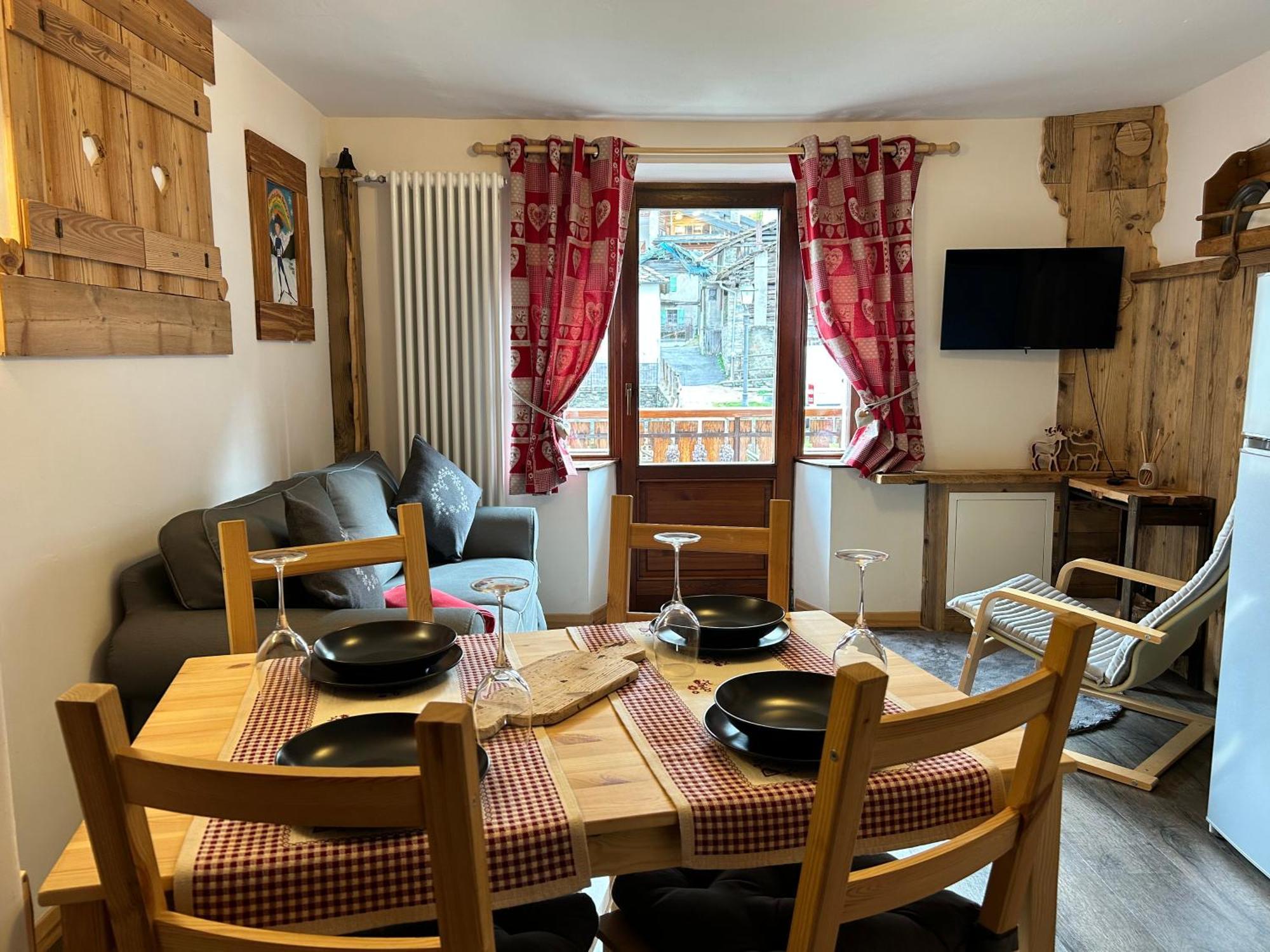 Maison Rongier Nel Centro Di Cogne Exteriör bild