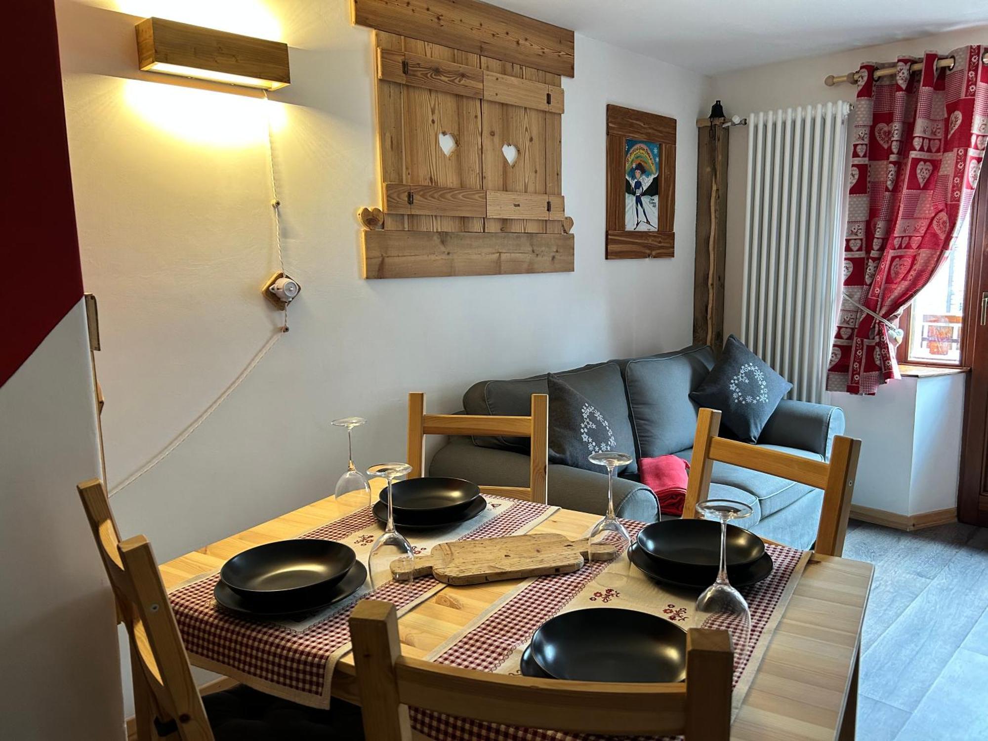 Maison Rongier Nel Centro Di Cogne Exteriör bild